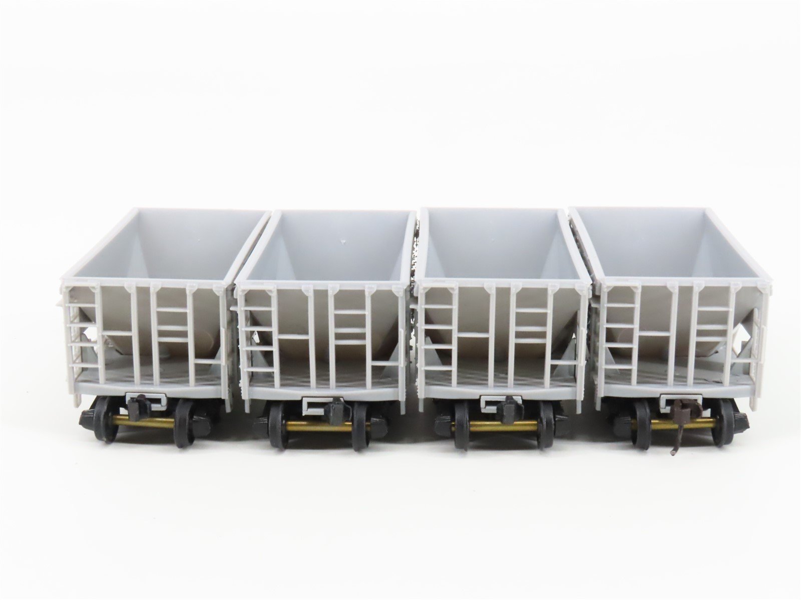 HO Scale Walthers 932-4400 Undecorated Ore Cars 4-Pack