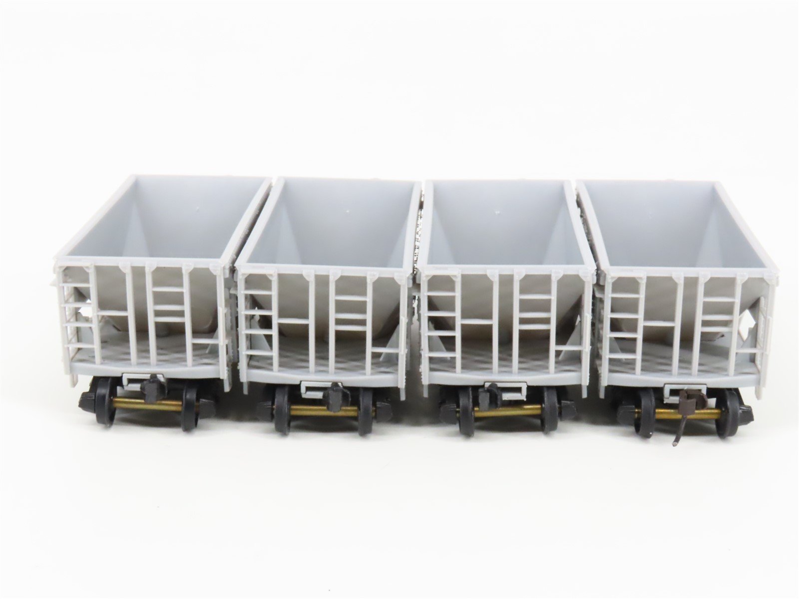 HO Scale Walthers 932-4400 Undecorated Ore Cars 4-Pack
