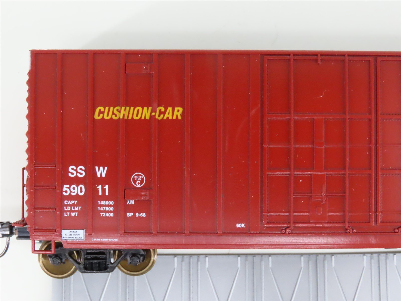 HO Scale LBF SSW Cotton Belt 50' Double Plug Door Hi-Cube Box Car #59011