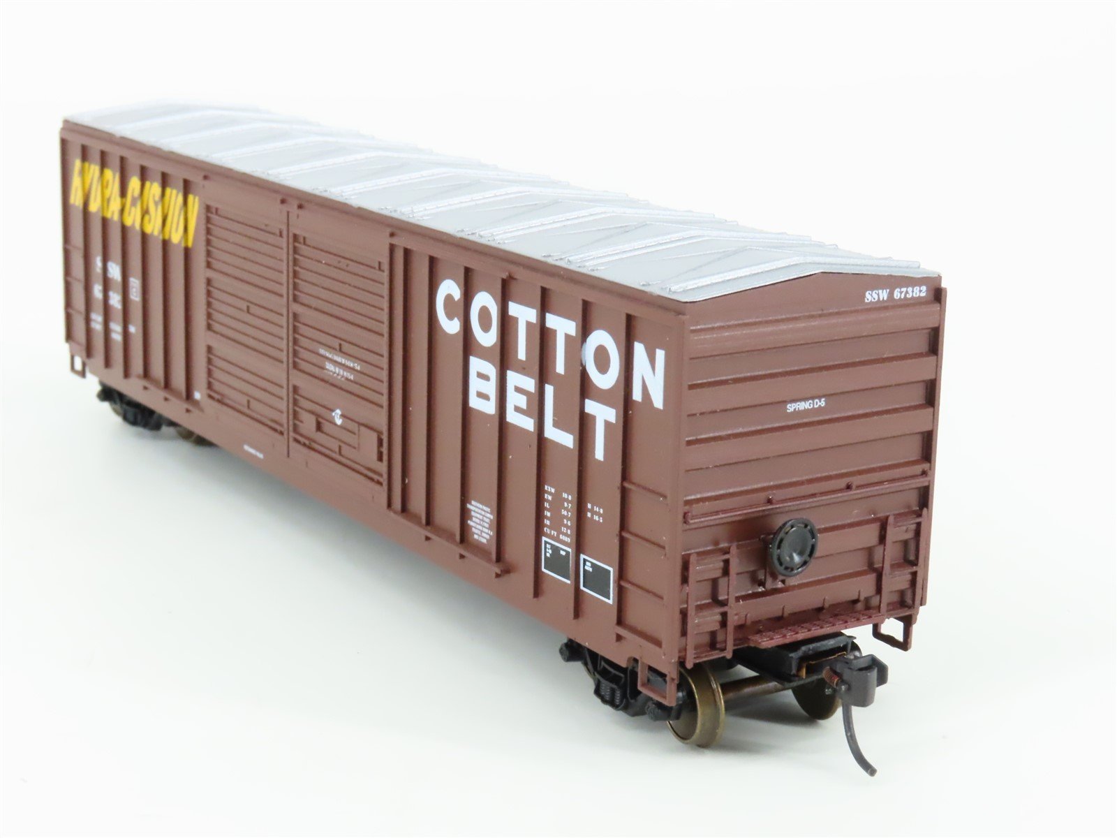 HO Scale LBF 2303 SSW Cotton Belt 50' FMC Welded Side Box Car #67382