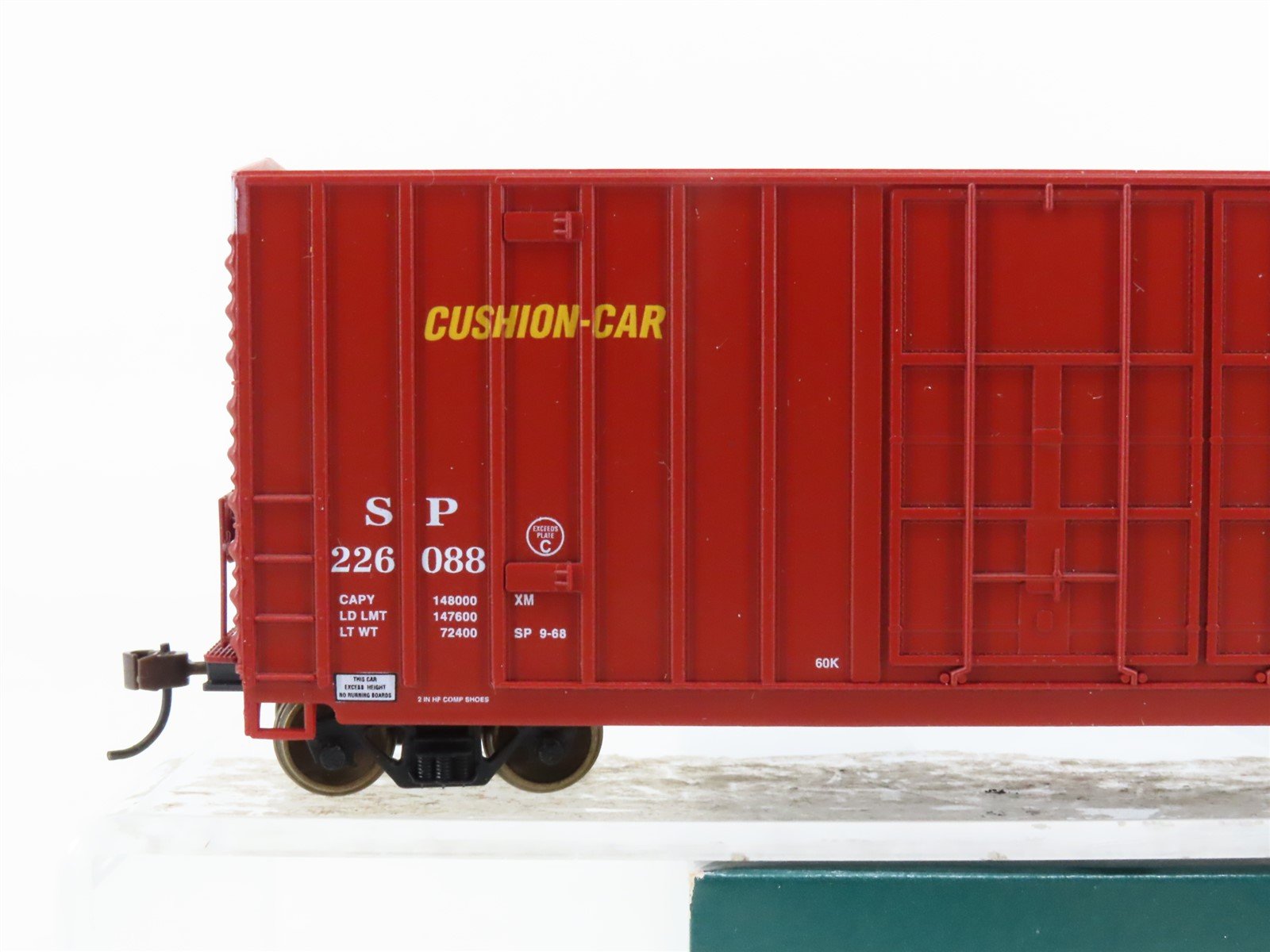 HO LBF 1394 SP Southern Pacific 50' Double Plug Door Hi-Cube Box Car #226088