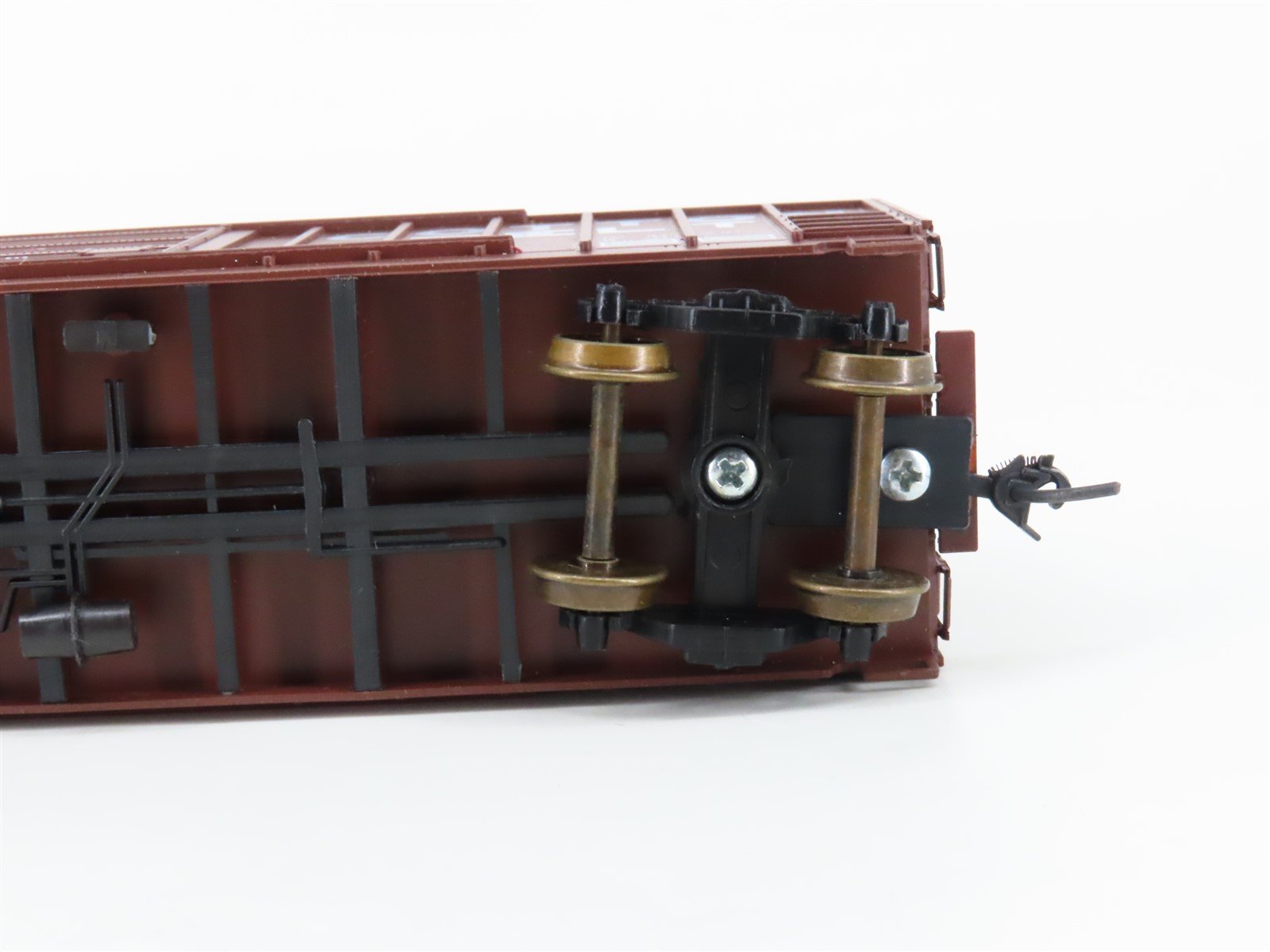 HO Scale LBF 2303 SSW Cotton Belt 50' FMC Welded Side Box Car #67399