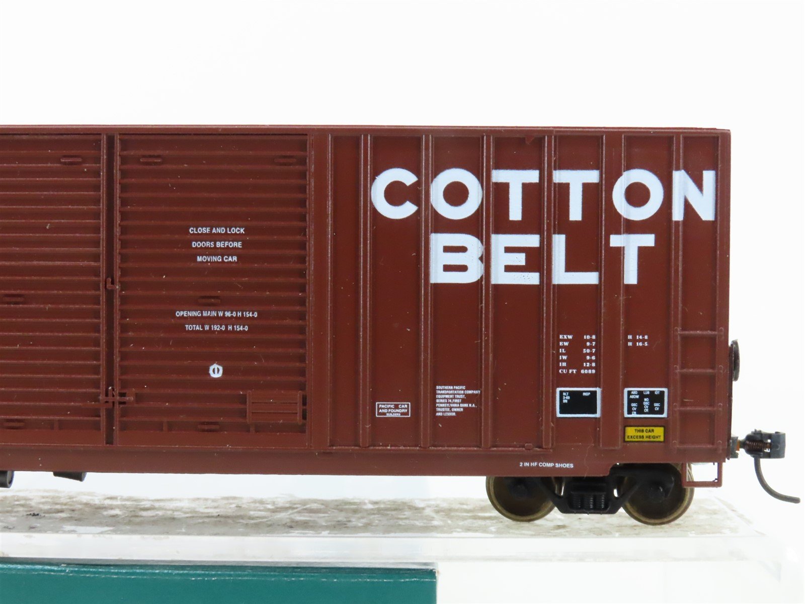 HO Scale LBF 1338 SSW Cotton Belt 50' Double Door Hi-Cube Box Car #67768