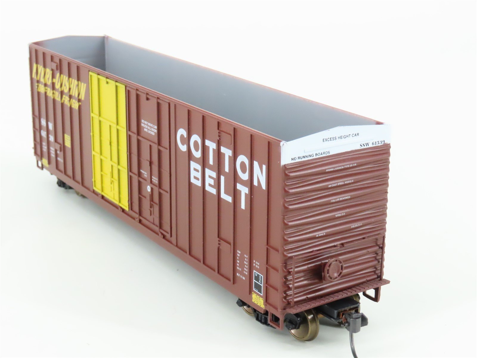 HO Scale LBF 1395 SSW Cotton Belt 50' Double Plug Door Hi-Cube Box Car #61539