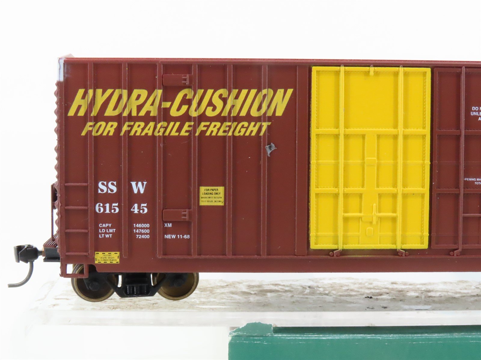 HO Scale LBF 1395 SSW Cotton Belt 50' Double Plug Door Hi-Cube Box Car #61545