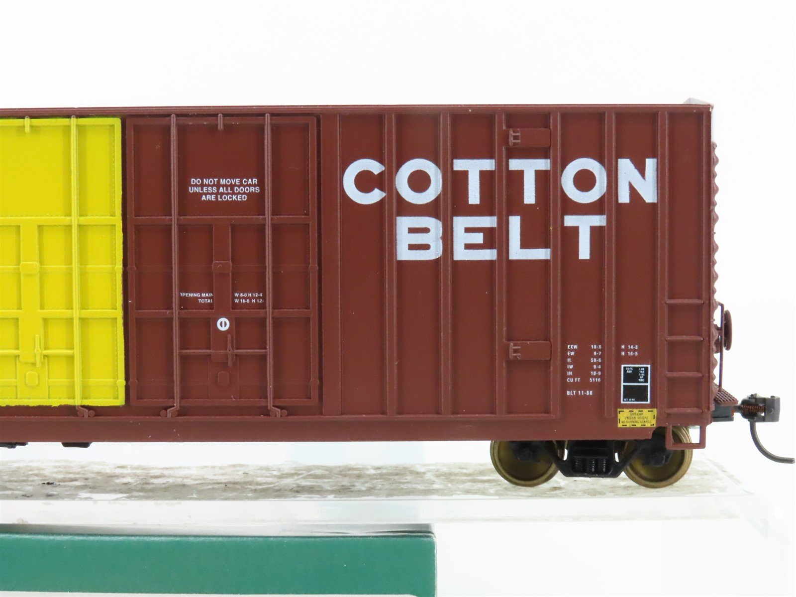 HO Scale LBF 1395 SSW Cotton Belt 50' Double Plug Door Hi-Cube Box Car #61542