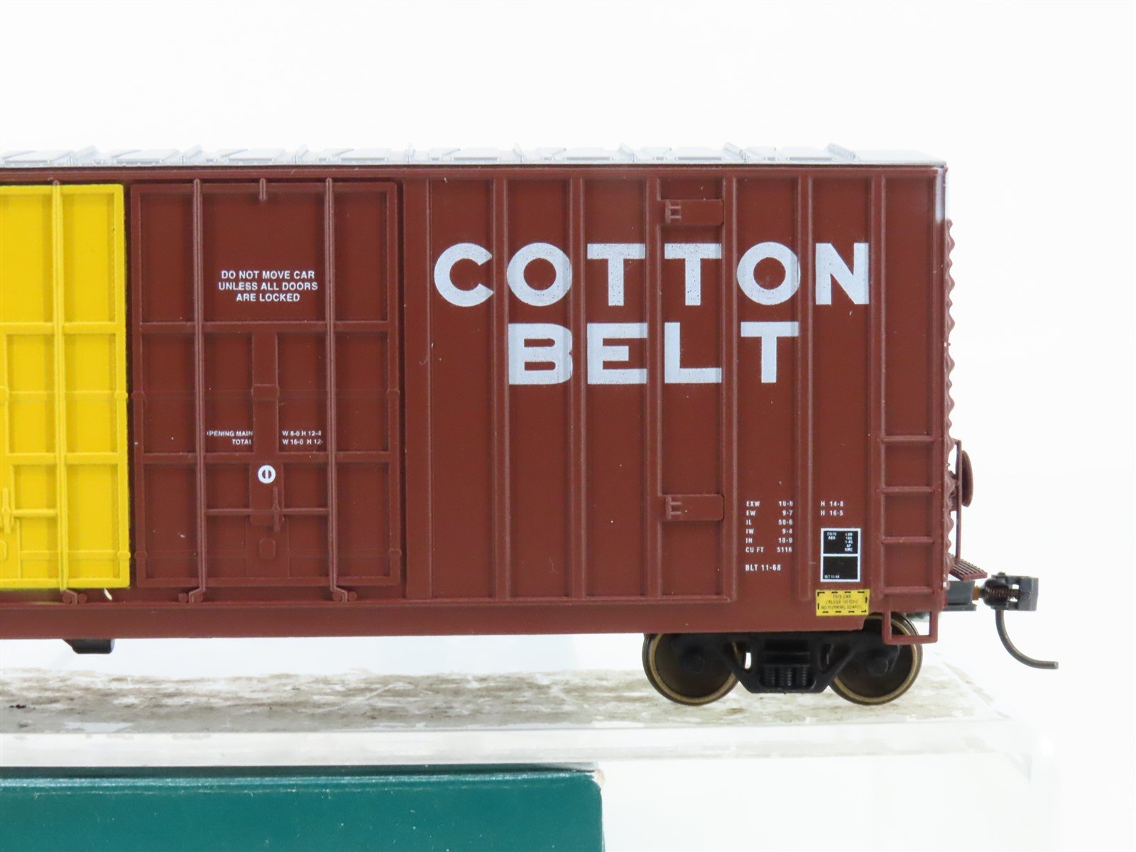HO Scale LBF 1395 SSW Cotton Belt 50' Double Plug Door Hi-Cube Box Car #61536