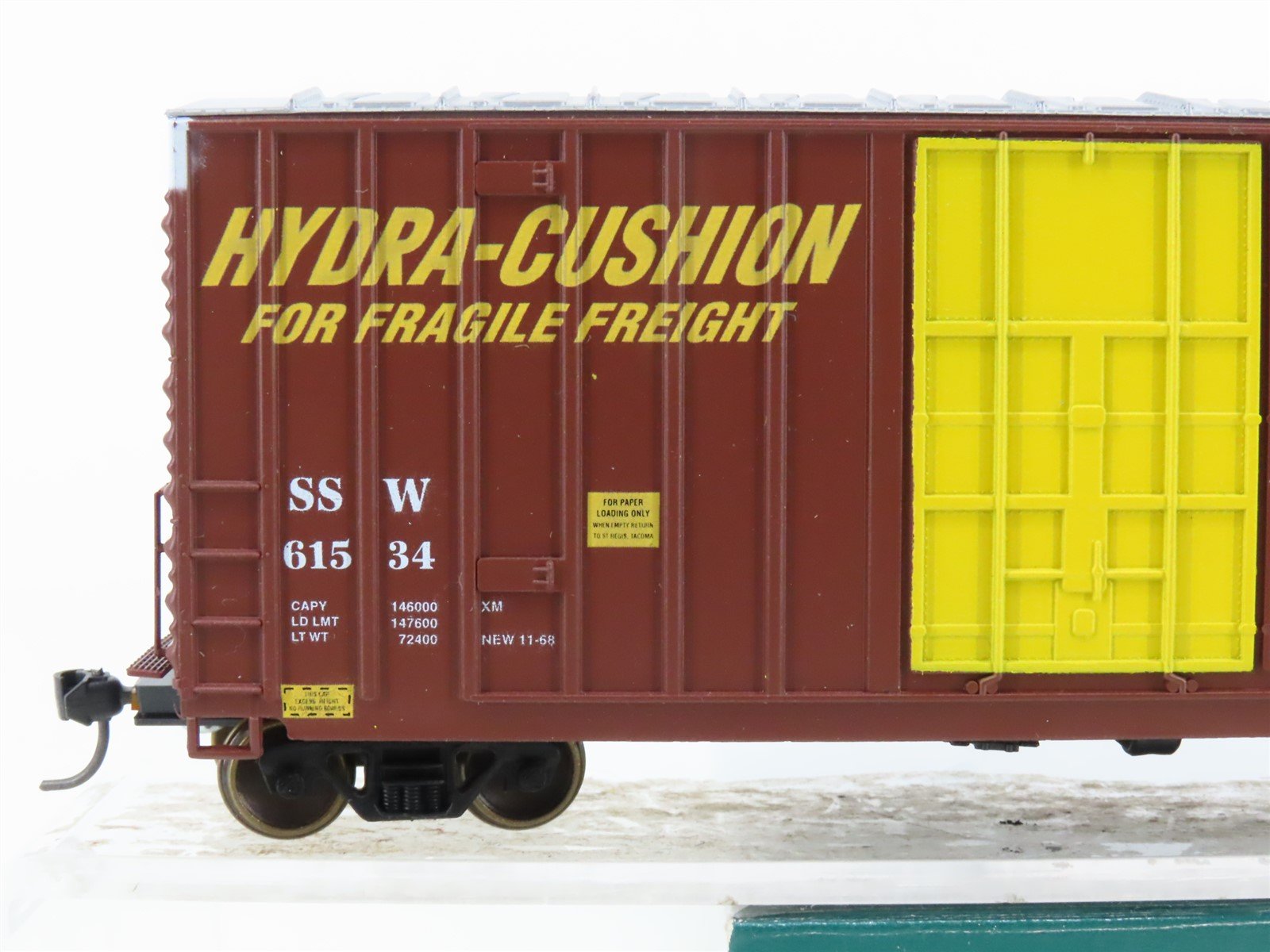 HO Scale LBF 1395 SSW Cotton Belt 50' Double Plug Door Hi-Cube Box Car #61534