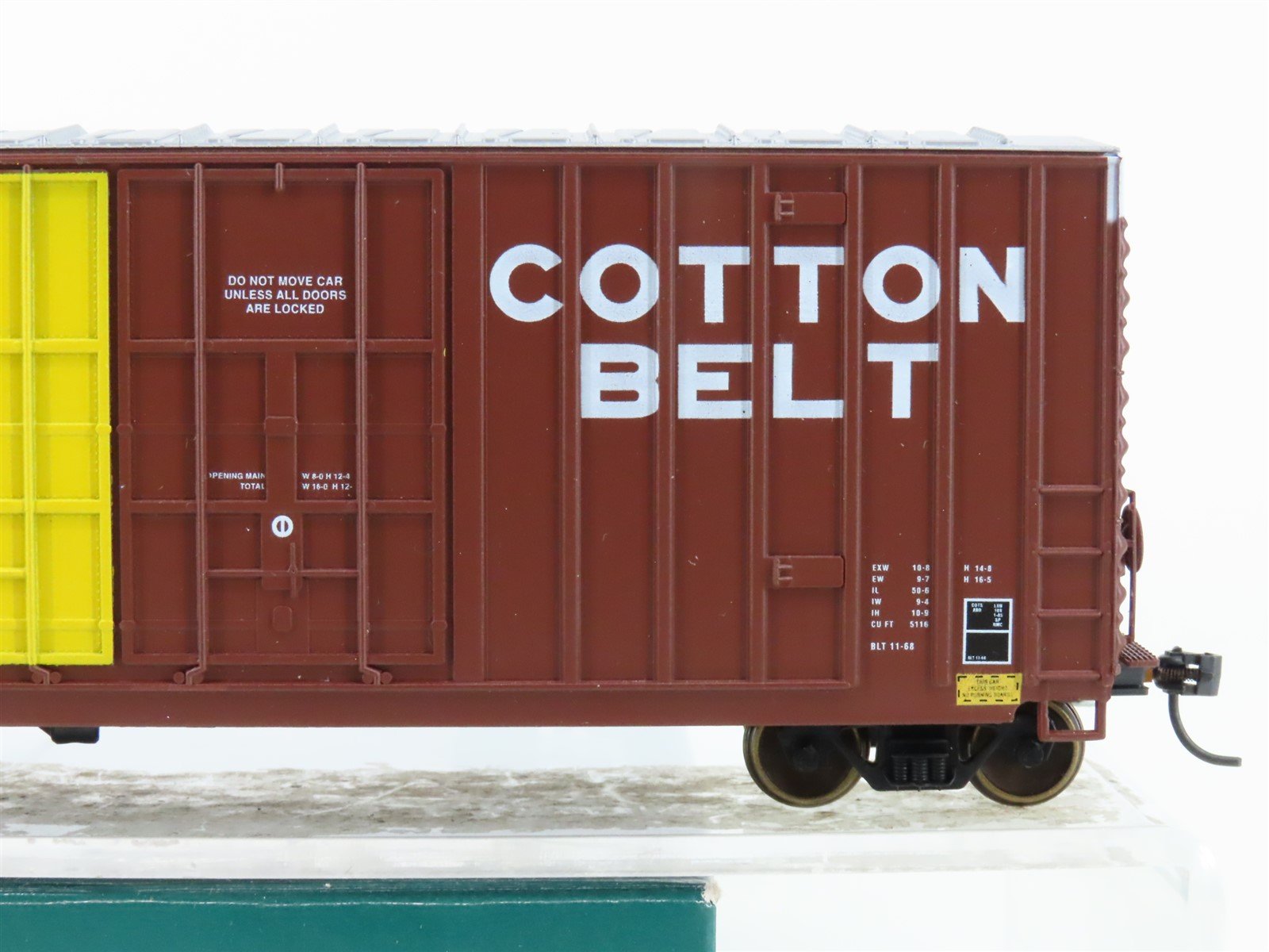 HO Scale LBF 1395 SSW Cotton Belt 50' Double Plug Door Hi-Cube Box Car #61534