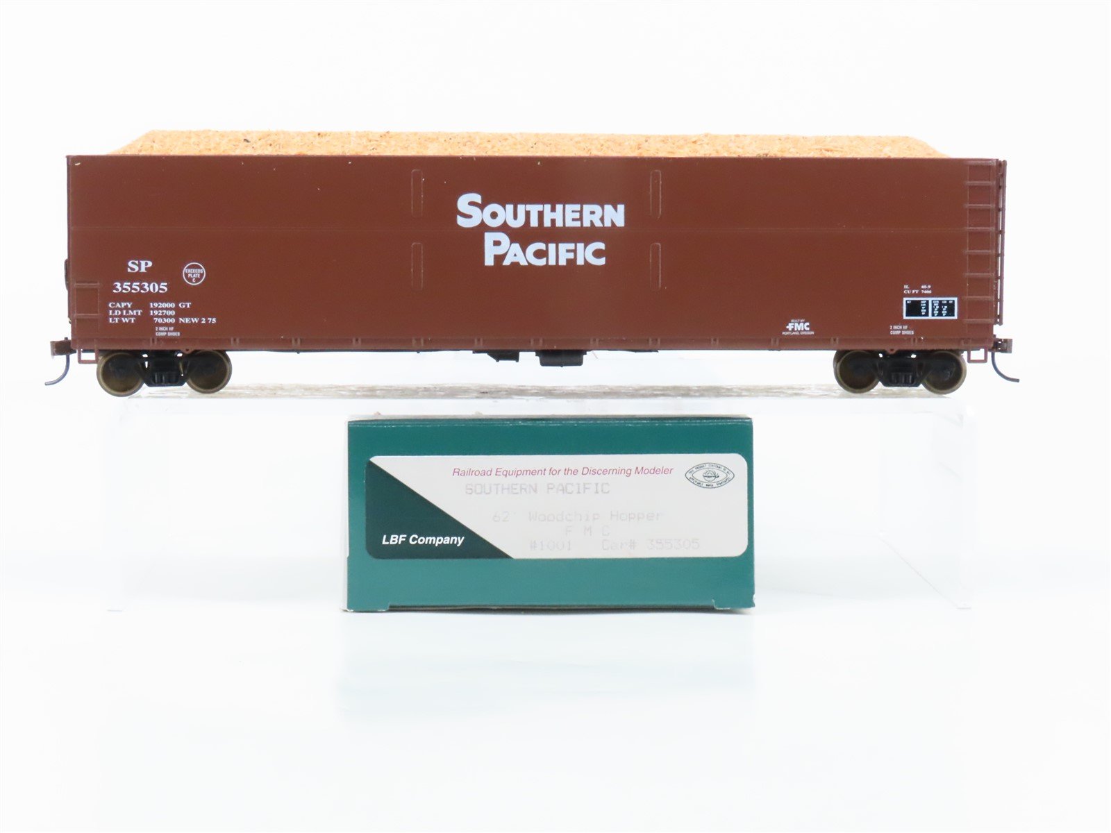 HO LBF 1001 SP Southern Pacific 62' FMC Woodchip Hopper #355305 w/ Custom Load