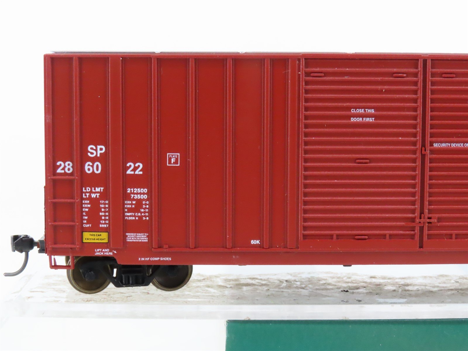 HO Scale LBF 1335 SP Southern Pacific 50' Double Door Hi-Cube Box Car #286022