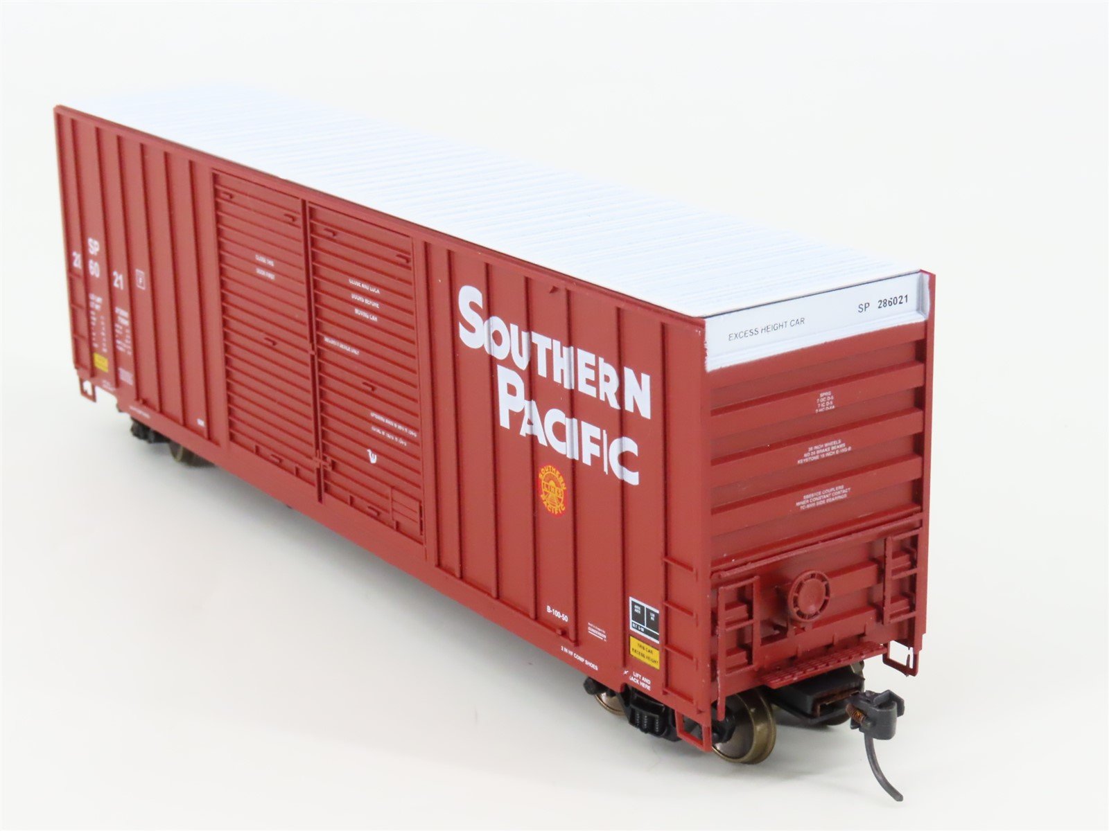 HO Scale LBF 1335 SP Southern Pacific 50' Double Door Hi-Cube Box Car #286021