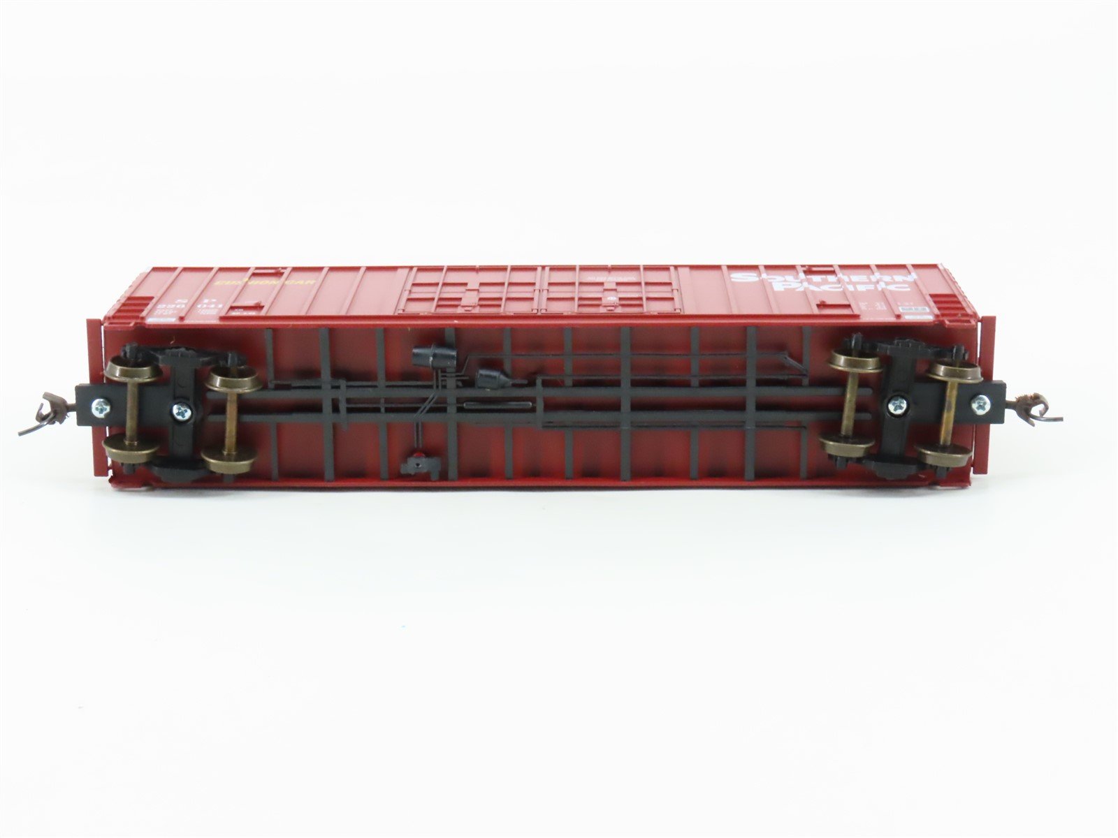HO LBF 1394 SP Southern Pacific 50' Double Plug Door Hi-Cube Box Car #226041