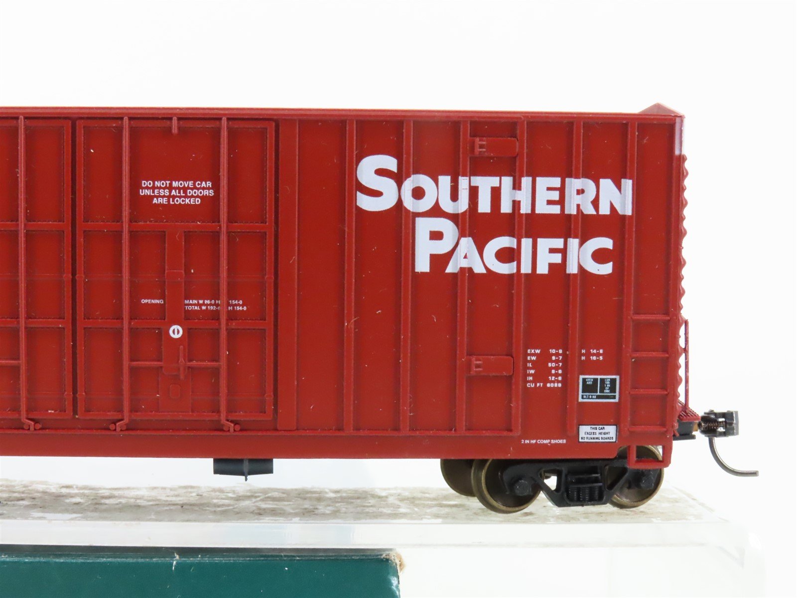 HO LBF 1394 SP Southern Pacific 50' Double Plug Door Hi-Cube Box Car #226059