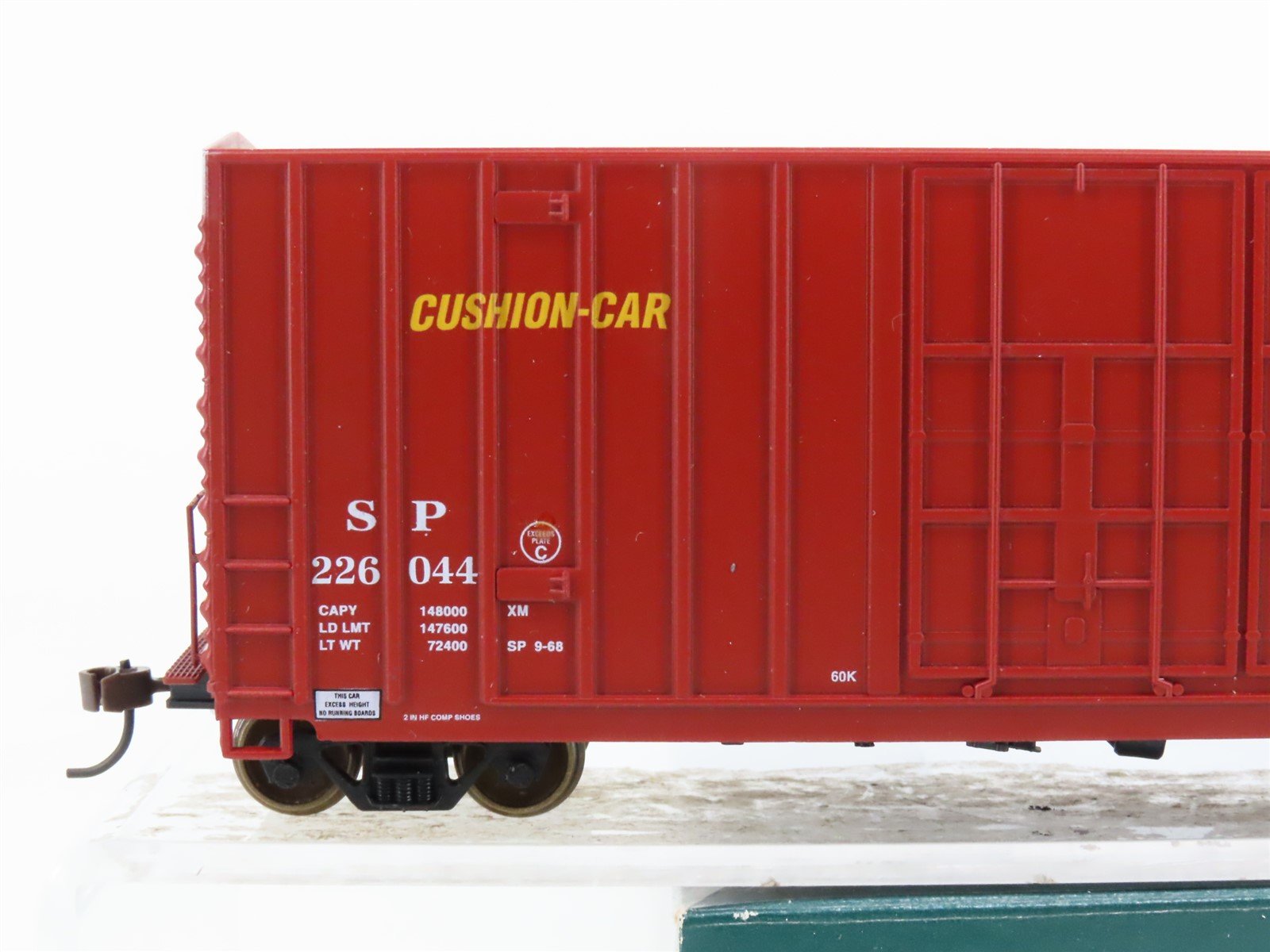 HO LBF 1394 SP Southern Pacific 50' Double Plug Door Hi-Cube Box Car #226044