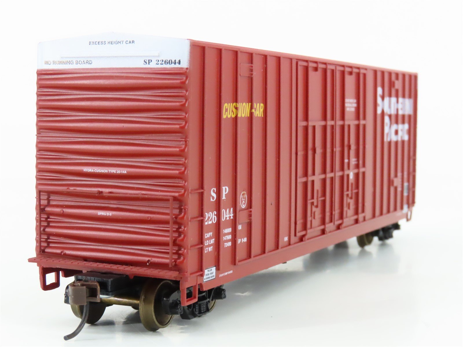 HO LBF 1394 SP Southern Pacific 50' Double Plug Door Hi-Cube Box Car #226044