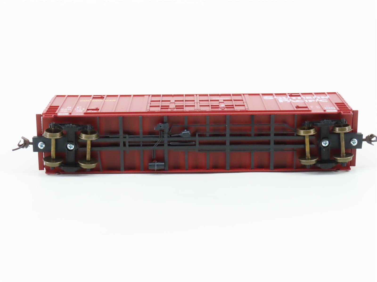 HO LBF 1394 SP Southern Pacific 50' Double Plug Door Hi-Cube Box Car #226044
