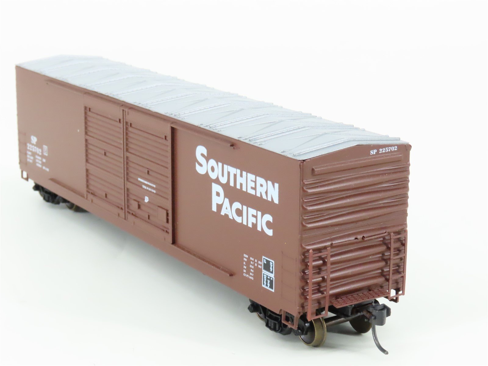HO Scale LBF 2201 SP Southern Pacific 52' FMC Double Door Box Car #225702