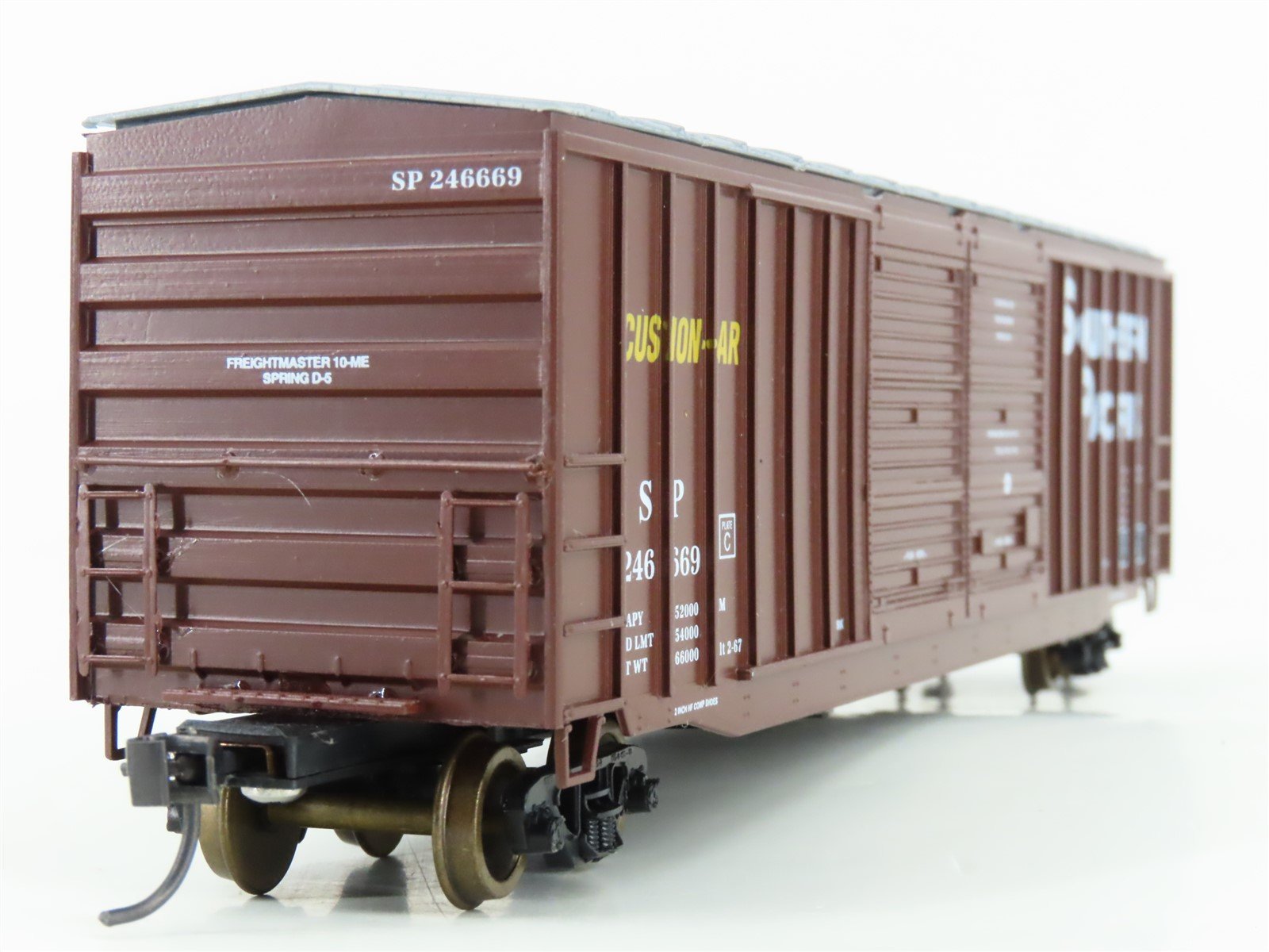 HO Scale LBF 51001 SP Southern Pacific 52' ACF Double Door Box Car #246669