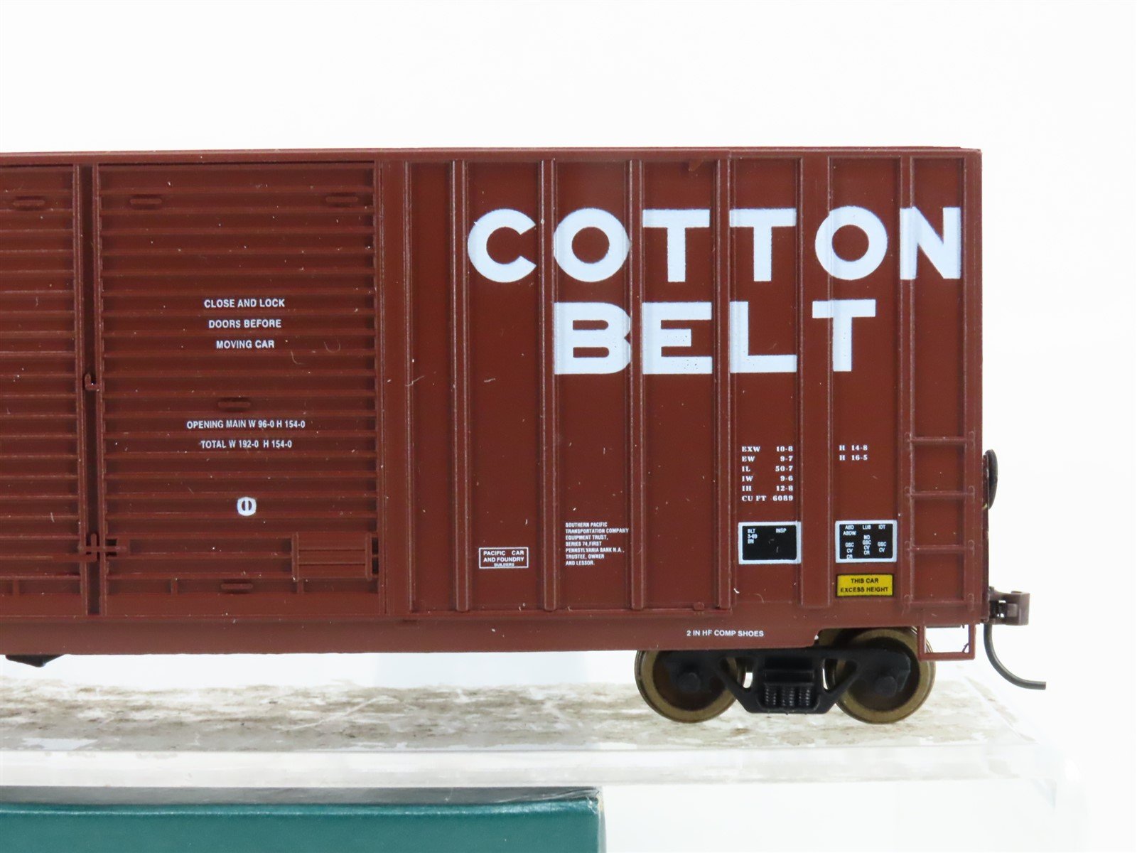 HO Scale LBF 51206 SSW Cotton Belt 50' Double Door Hi-Cube Box Car #67768