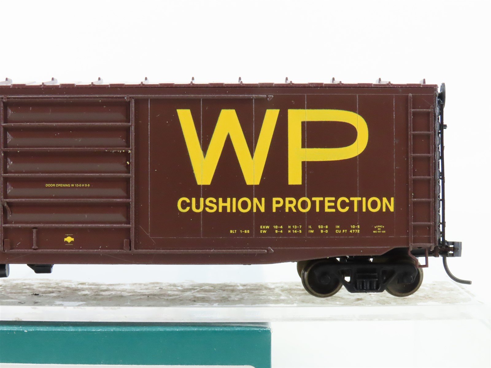 HO Scale LBF 1161 WP Western Pacific 50' PS-1 Single Door Box Car #19801