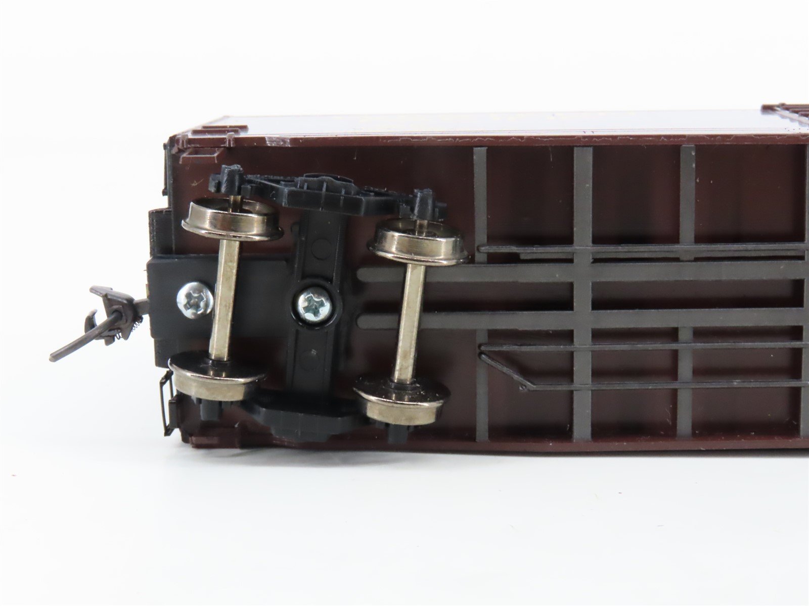 HO Scale LBF 51701 WP Western Pacific 50' PS-1 Single Door Box Car #19825