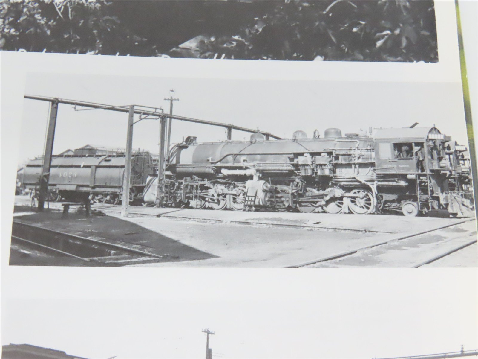 Southern Pacific-Santa Fe Tehachapi by John R. Signor ©2004 HC Book