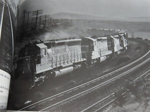 Southern Pacific-Santa Fe Tehachapi by John R. Signor ©2004 HC Book