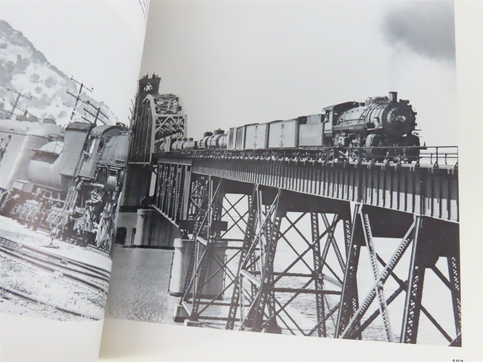 Southern Pacific Bay Area Steam by Harre W. Demoro ©1979 HC Book