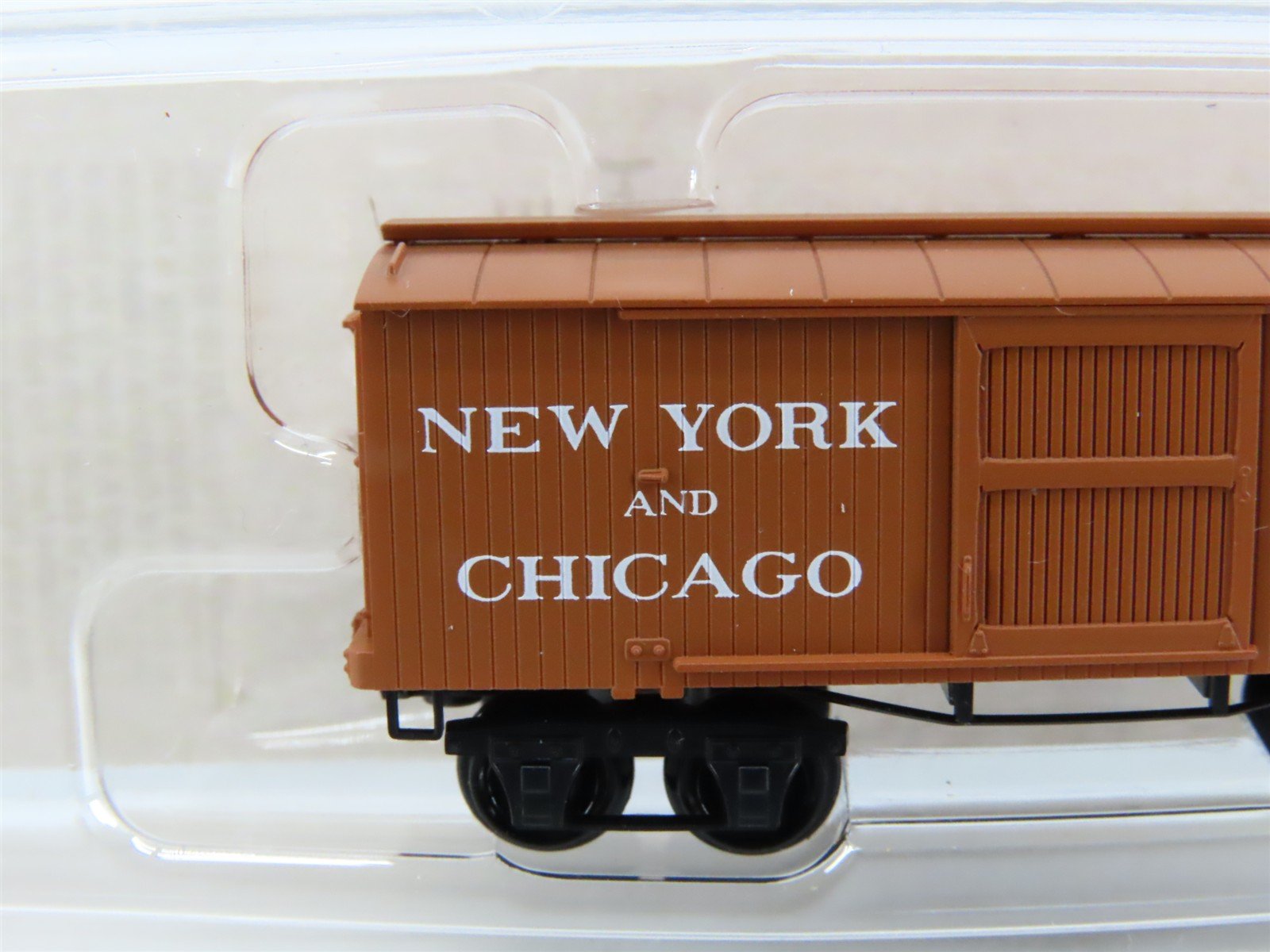 N Micro-Trains MTL 15152242 ENSL Erie & North Shore Line 26' Box Car #21179