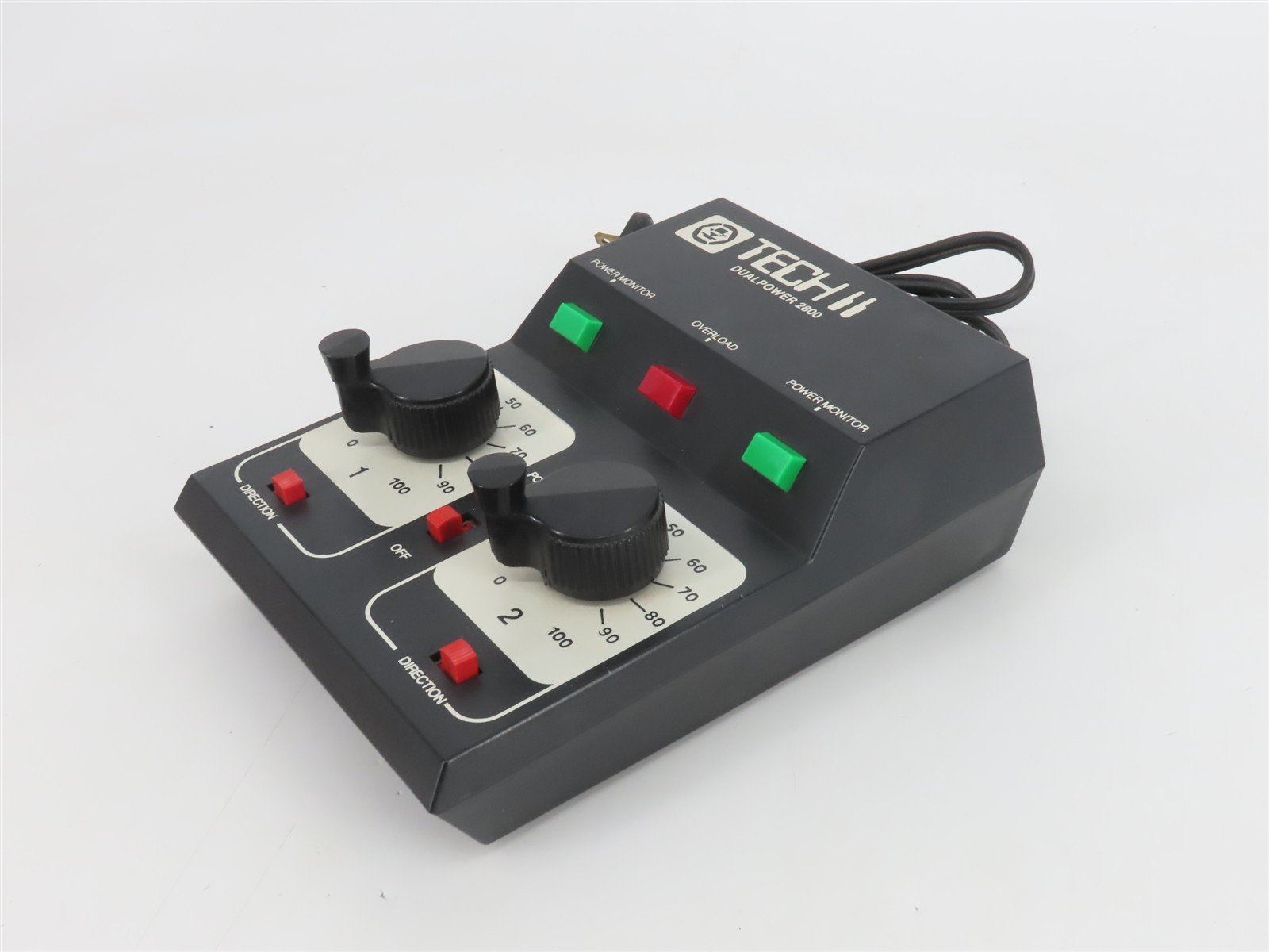 MRC Tech II Dualpower 2800 10.6V DC Hobby Transformer/Controller