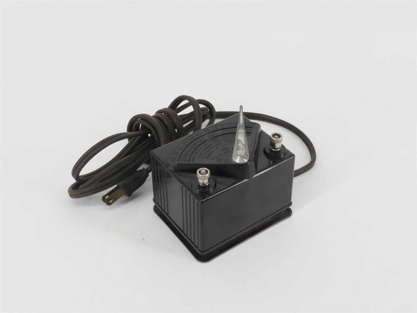 Lionel Type-1015 Multivolt 45 Watt AC Transformer