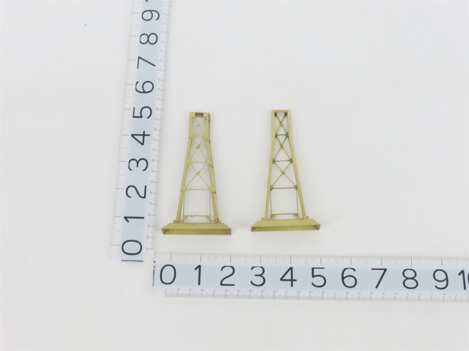 HO 1/87 Scale NJ International BRASS SB-4T Three/Four Track Signal Bridge