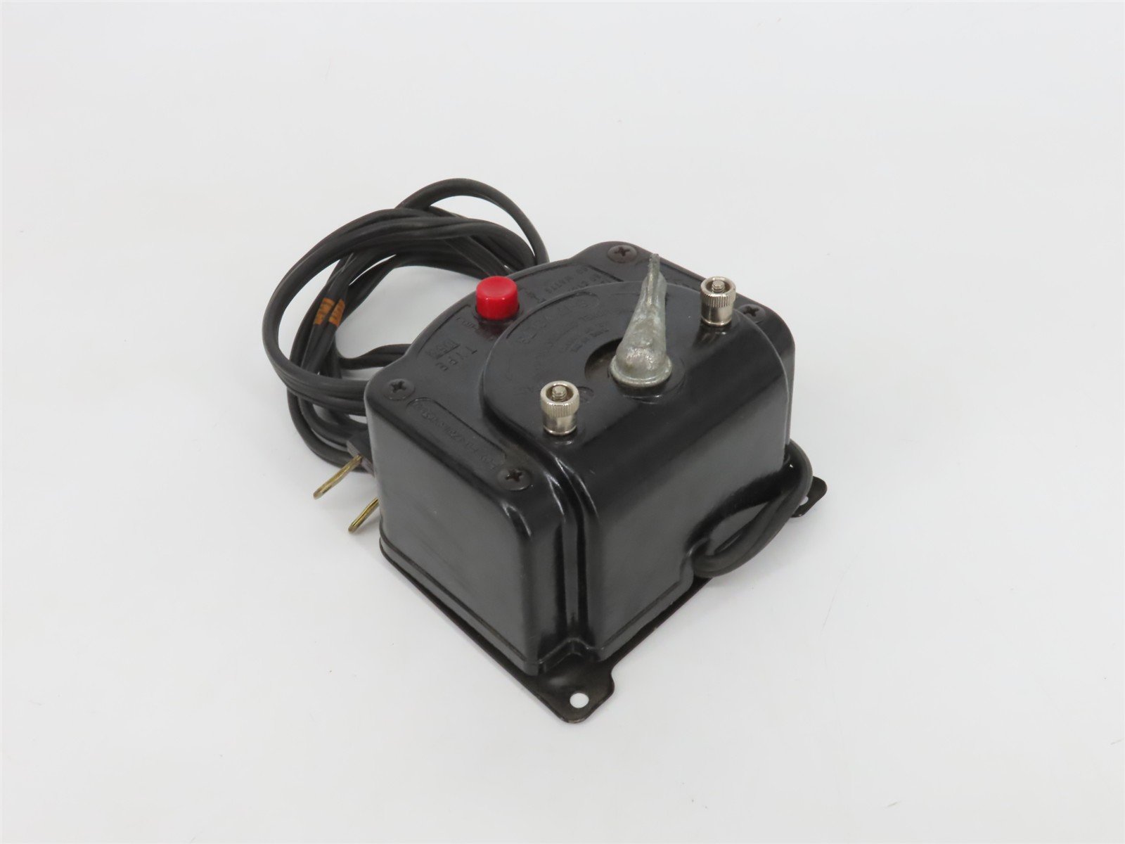 Lionel Type-1053 Multivolt 60 Watt AC Hobby Transformer