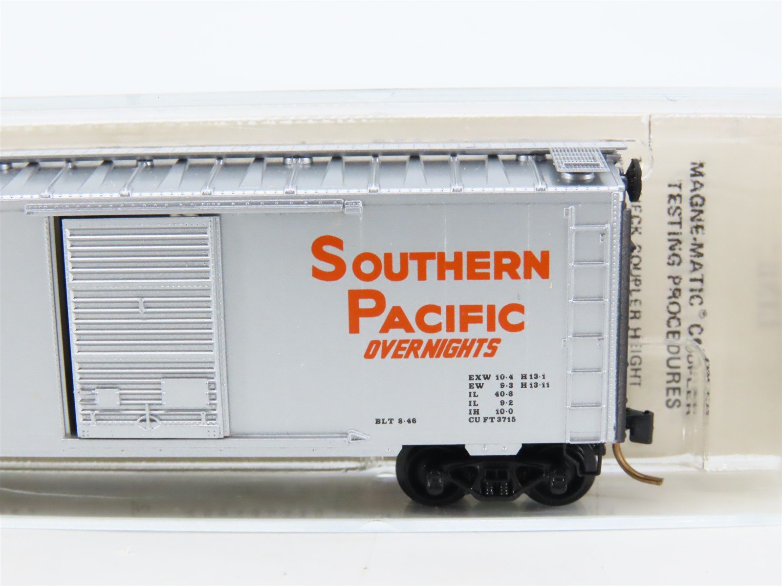 N Kadee Micro-Trains MTL 20760 SP Southern Pacific Overnights 40' Boxcar #163058