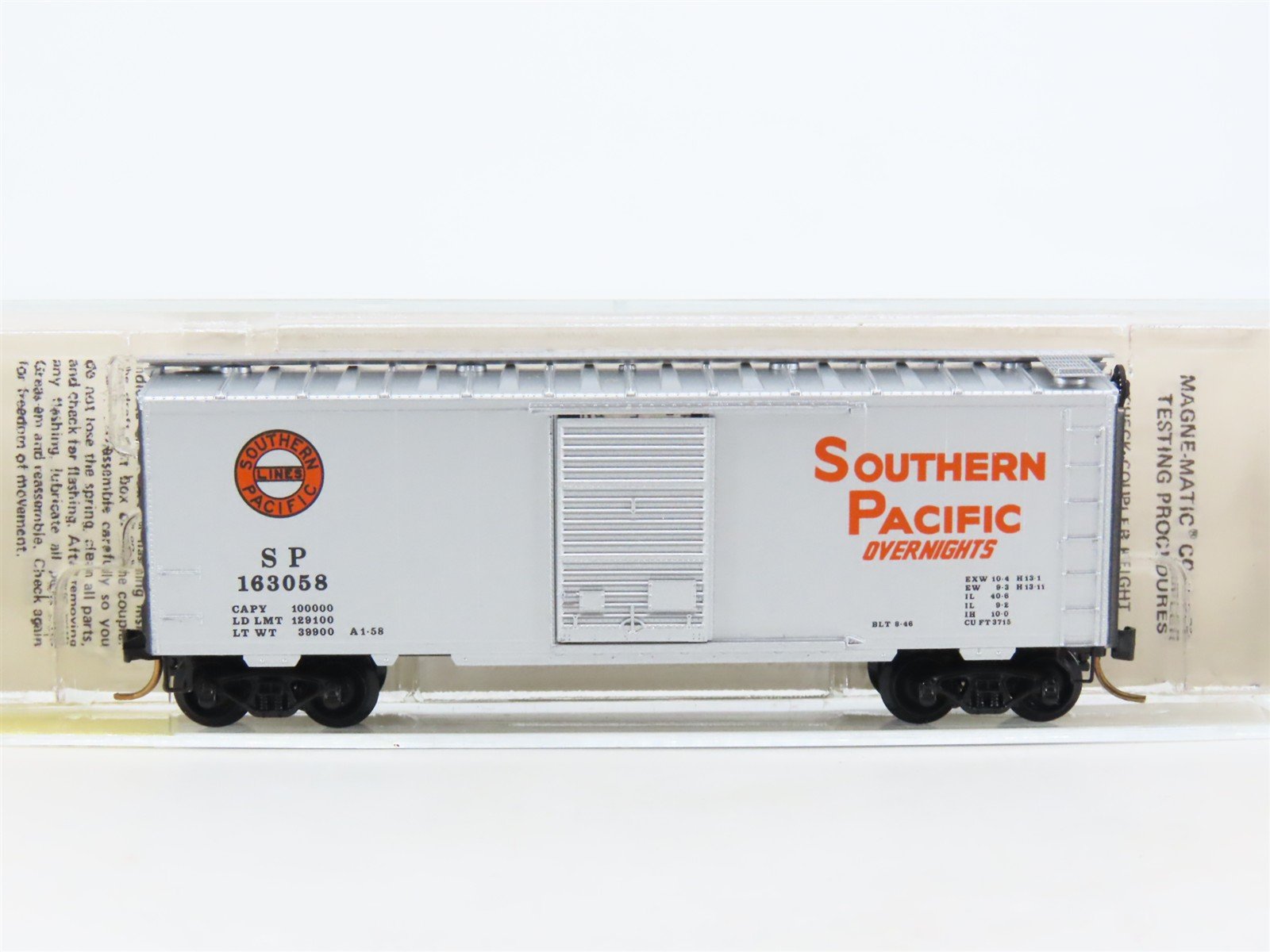 N Kadee Micro-Trains MTL 20760 SP Southern Pacific Overnights 40' Boxcar #163058