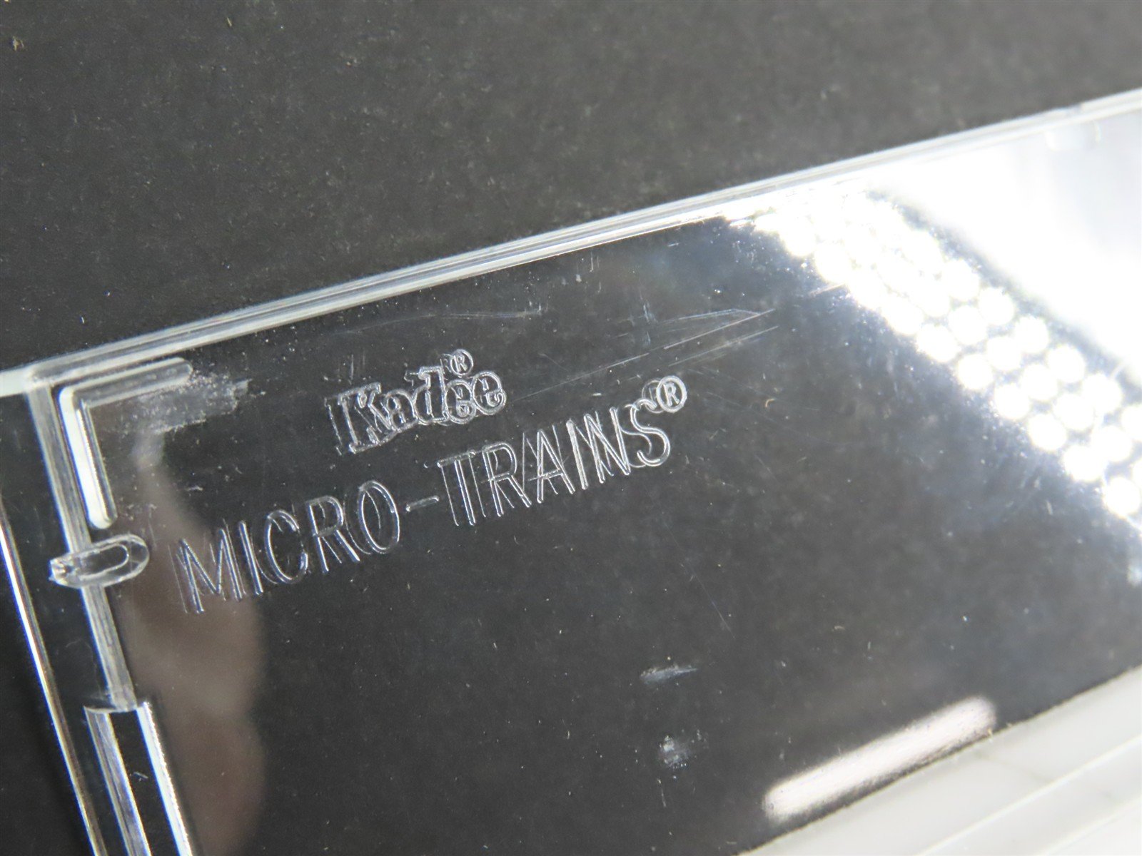 N Kadee Micro-Trains MTL 20760 SP Southern Pacific Overnights 40' Boxcar #163058