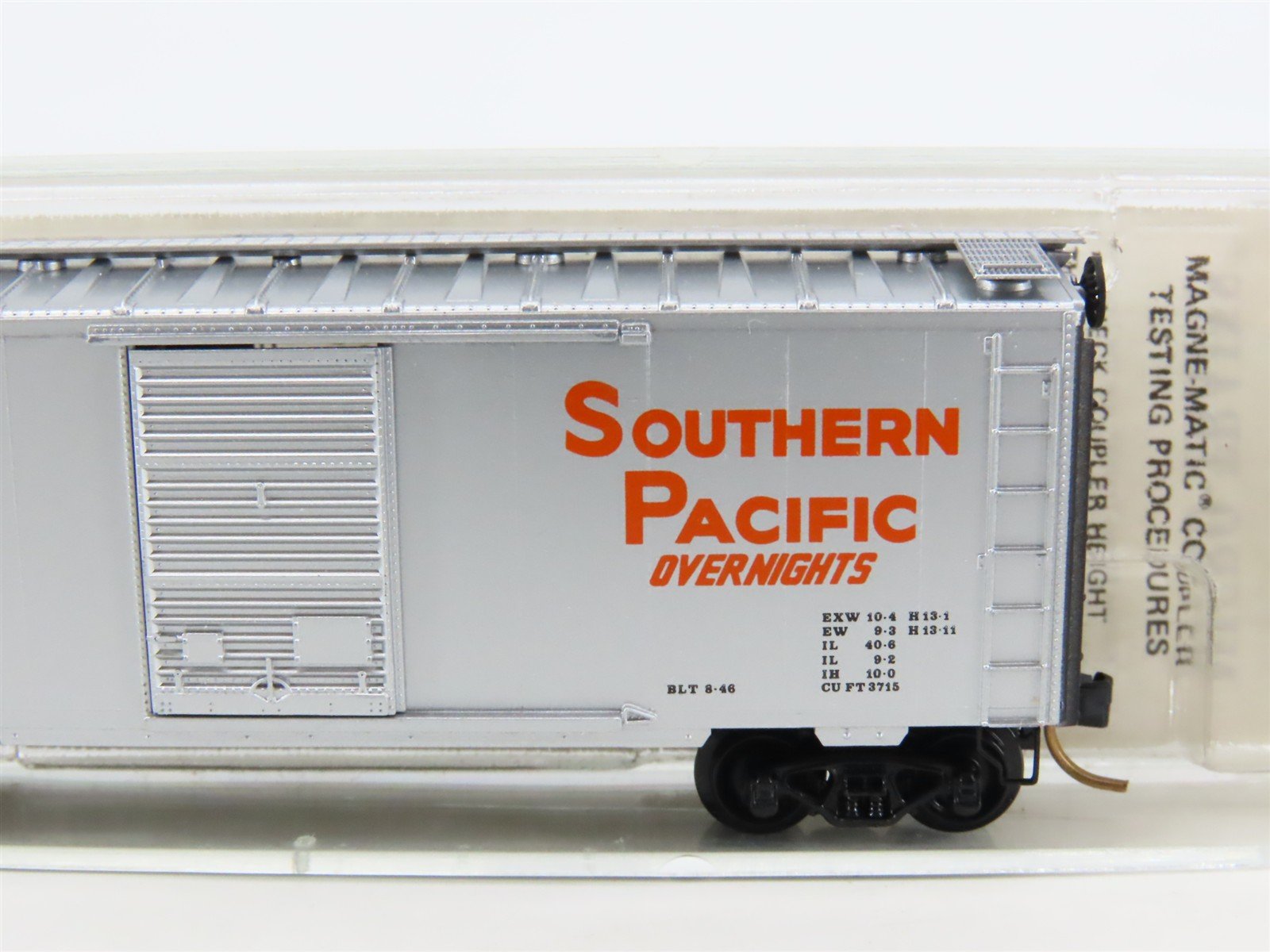 N Kadee Micro-Trains MTL 20760 SP Southern Pacific Overnights 40' Boxcar #163058
