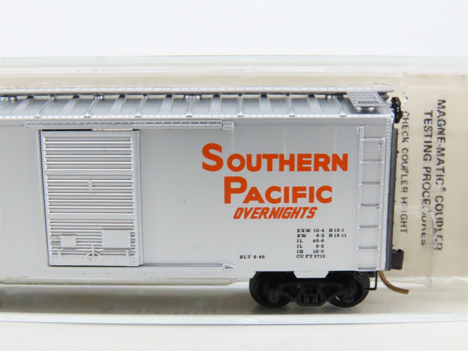 N Kadee Micro-Trains MTL 20760 SP Southern Pacific Overnights 40' Boxcar #163058