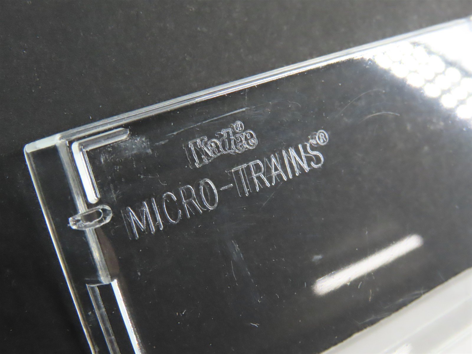 N Kadee Micro-Trains MTL 20760 SP Southern Pacific Overnights 40' Boxcar #163058