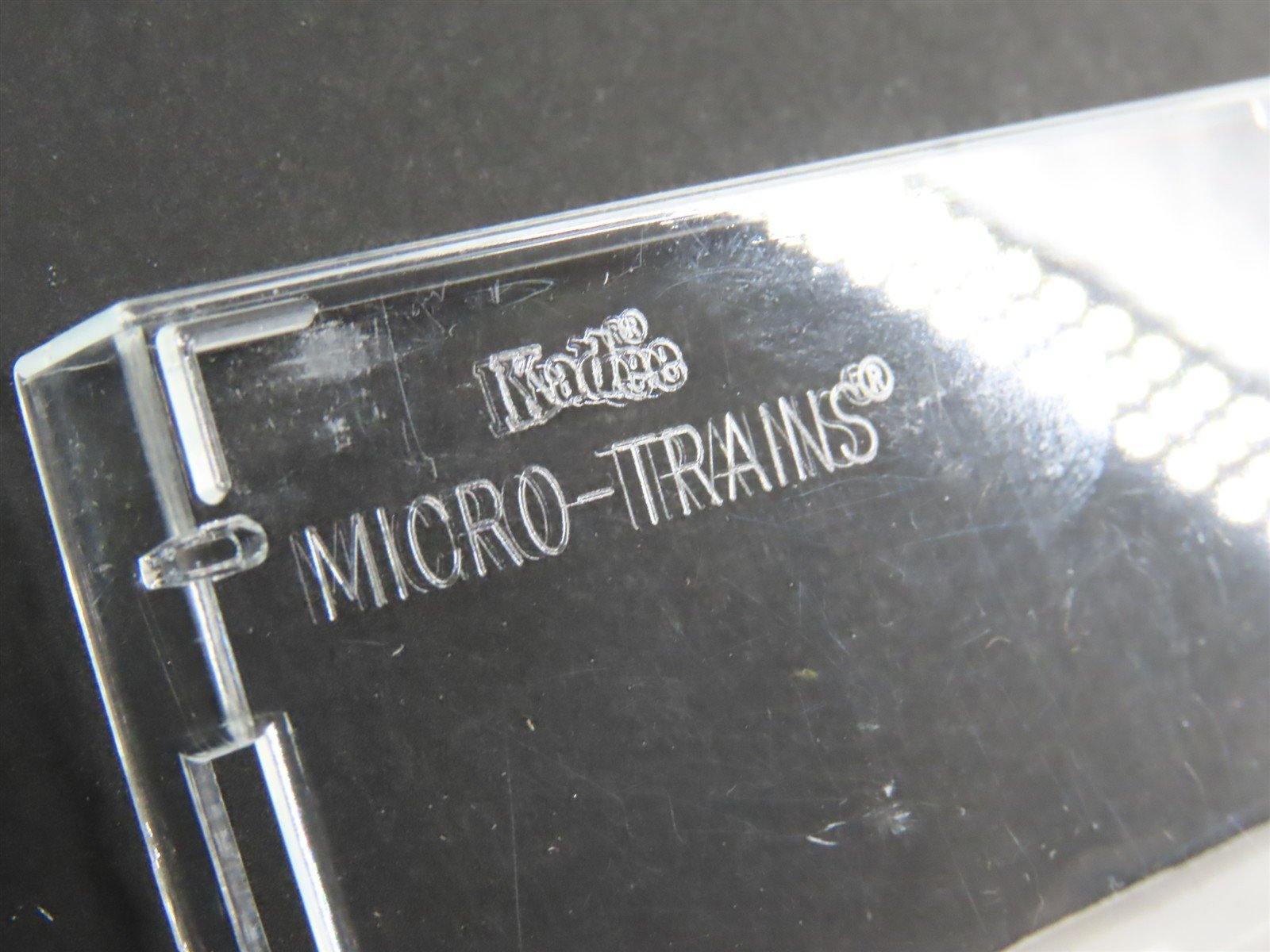 N Kadee Micro-Trains MTL 20760 SP Southern Pacific Overnights 40' Boxcar #163058