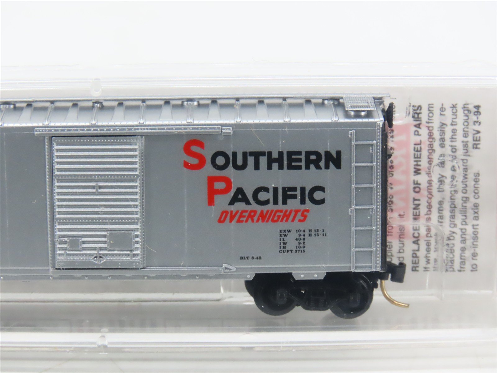 N Scale Micro-Trains MTL 20760 SP Southern Pacific Overnights 40' Boxcar #163324