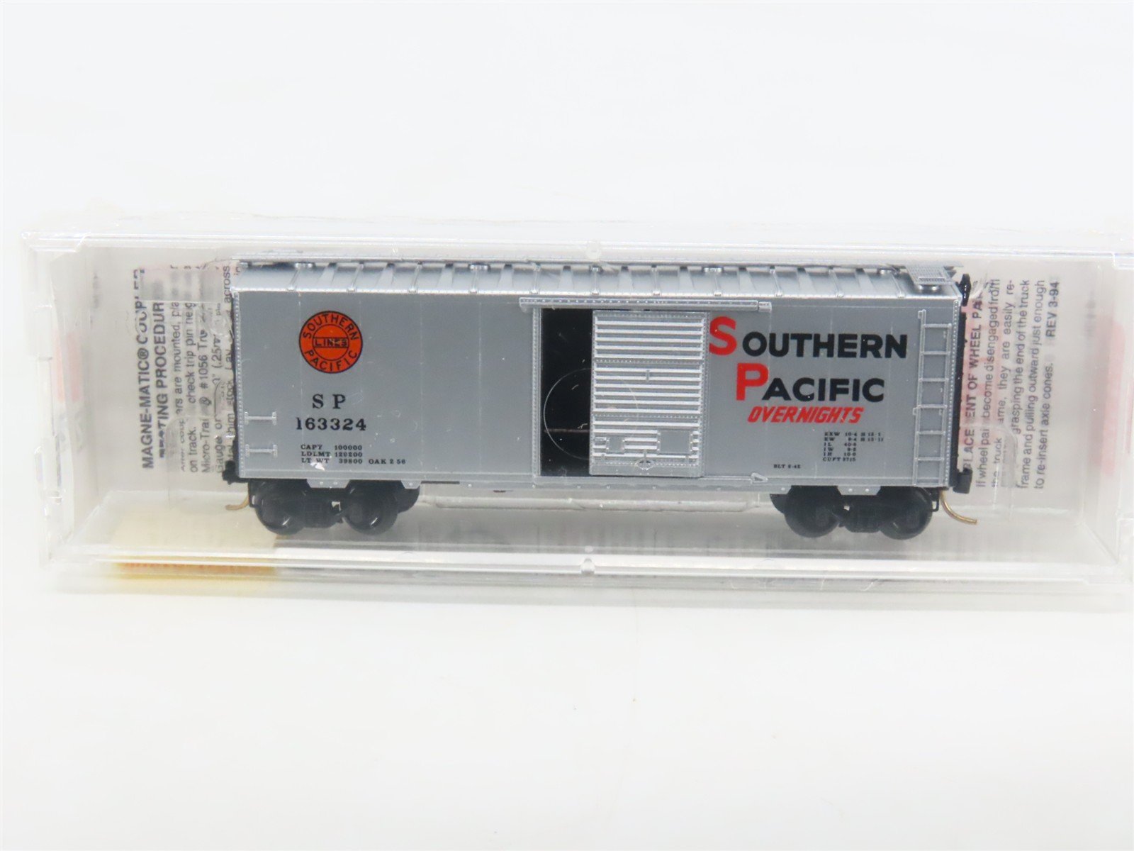 N Scale Micro-Trains MTL 20760 SP Southern Pacific Overnights 40' Boxcar #163324