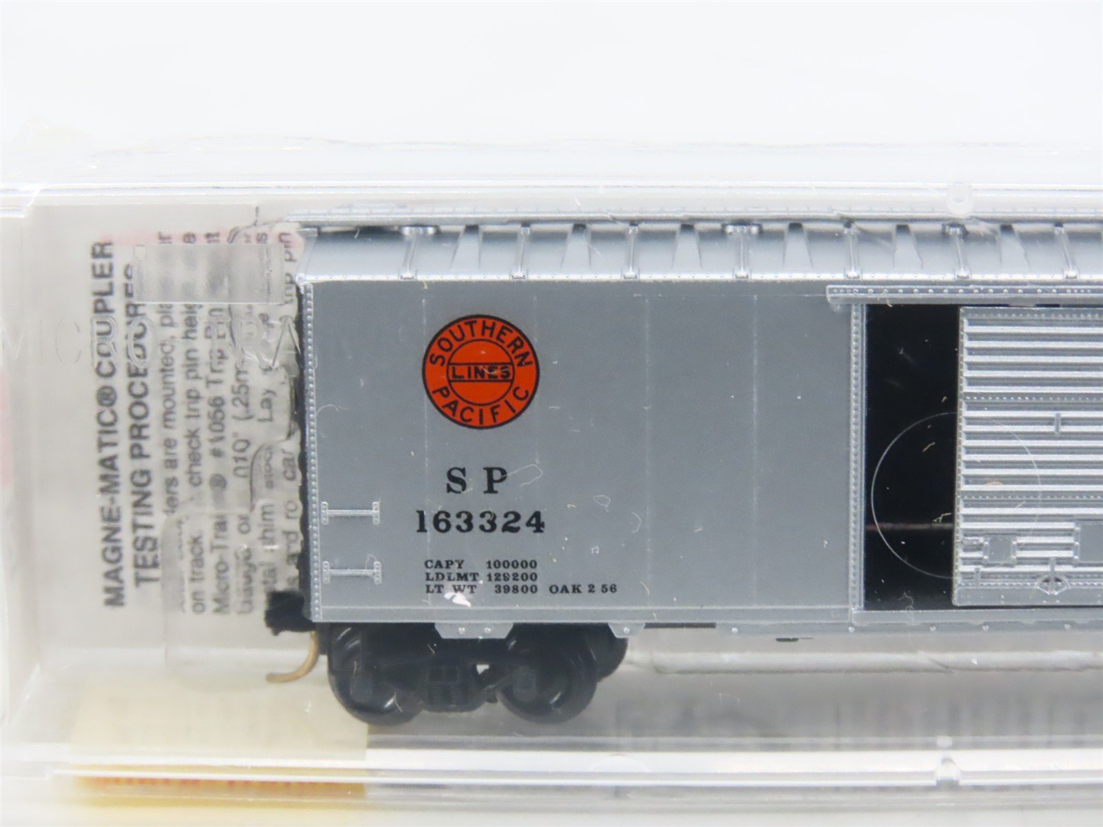 N Scale Micro-Trains MTL 20760 SP Southern Pacific Overnights 40' Boxcar #163324