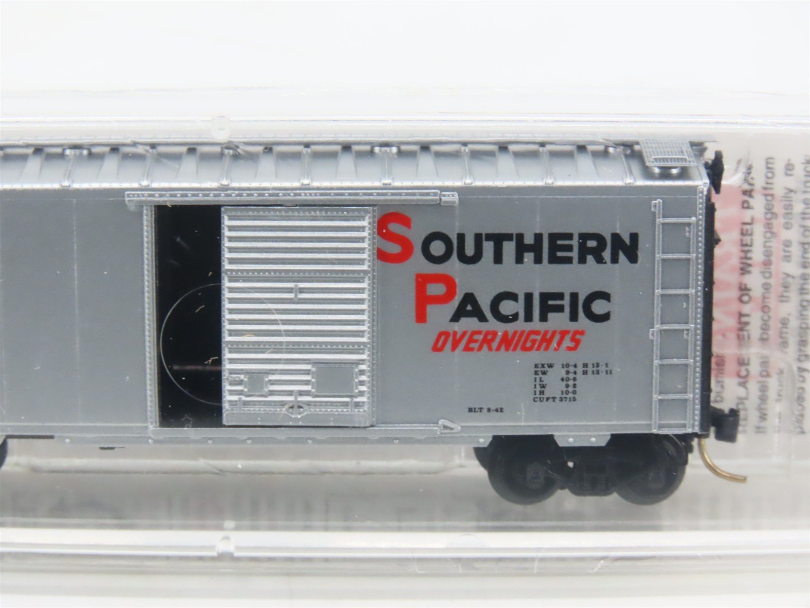 N Scale Micro-Trains MTL 20760 SP Southern Pacific Overnights 40' Boxcar #163324