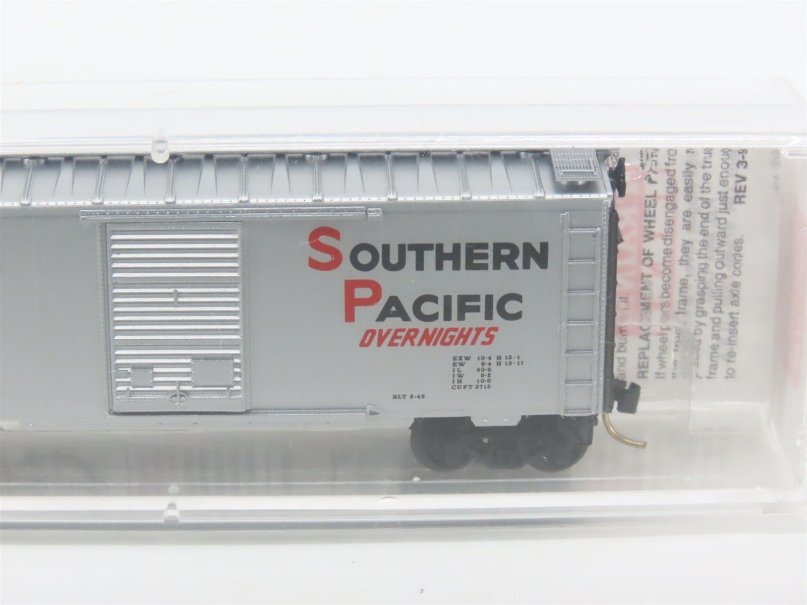 N Scale Micro-Trains MTL 20760 SP Southern Pacific Overnights 40' Boxcar #163324