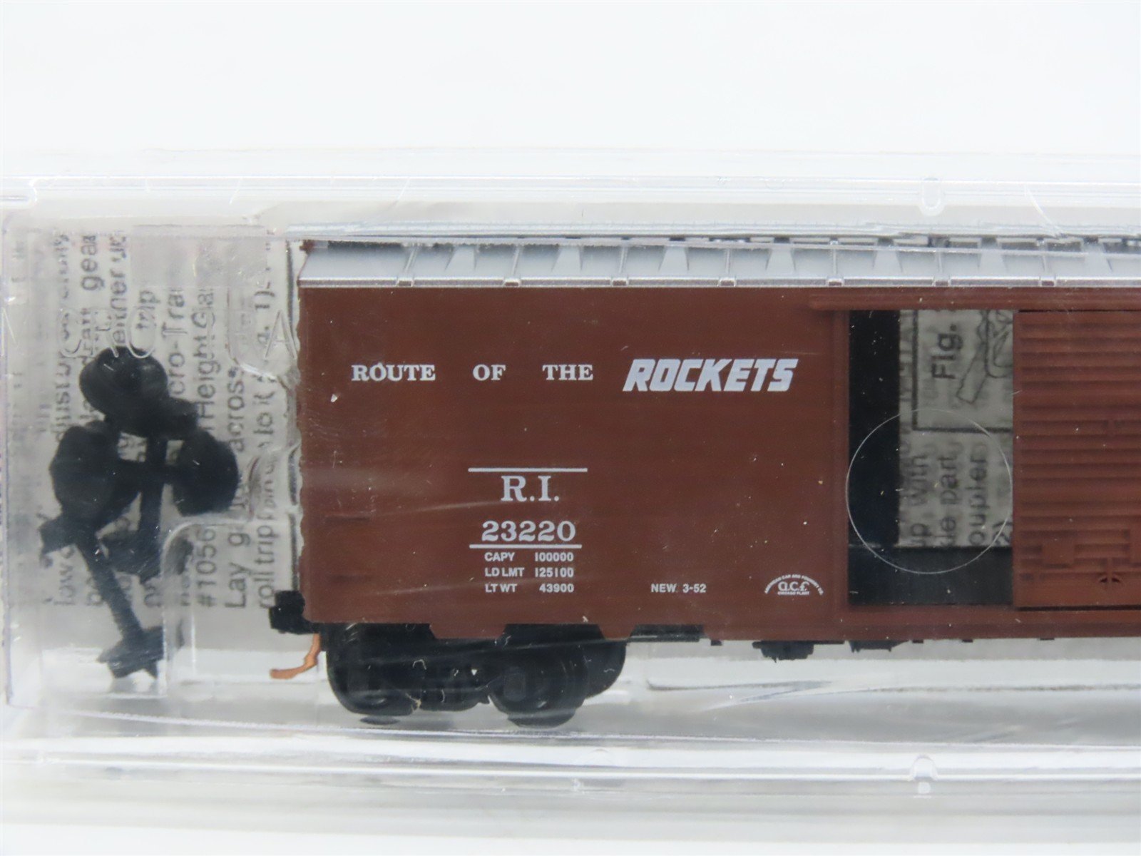 N Scale Micro-Trains MTL 20700 RI Route Of The Rockets 40' Box Car #23220