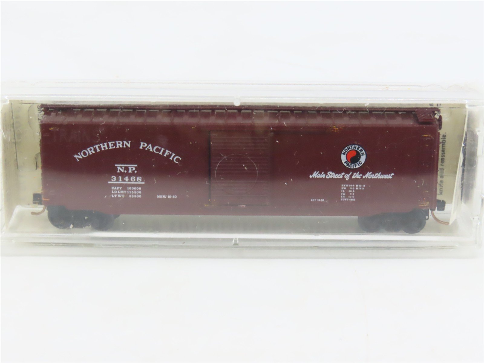 N Kadee Micro-Trains MTL 31060 NP Northern Pacific Main Street 50' Boxcar #31468
