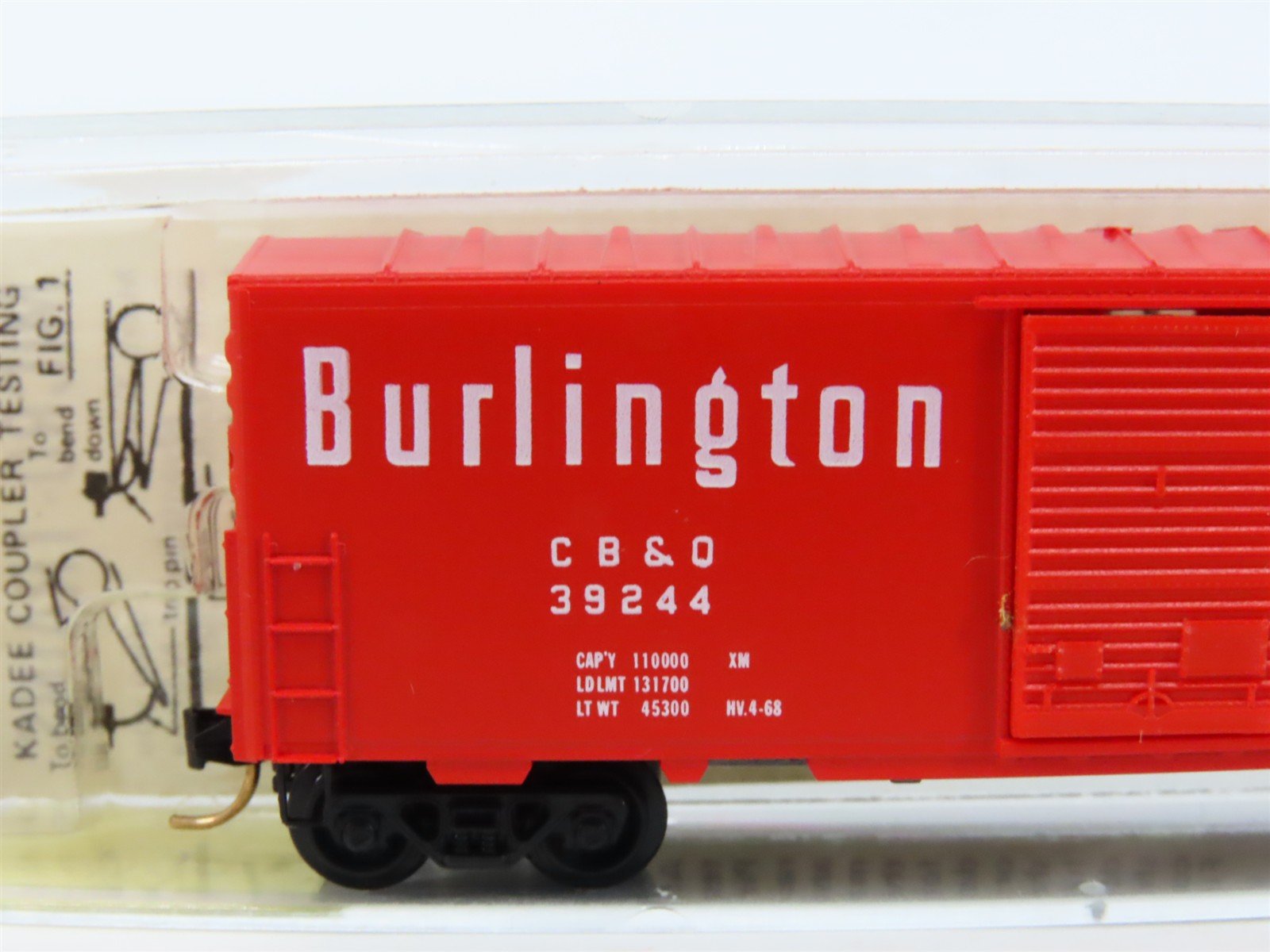 N Scale Kadee Micro-Trains MTL 24090 CB&Q Burlington Route 40' Box Car #39244