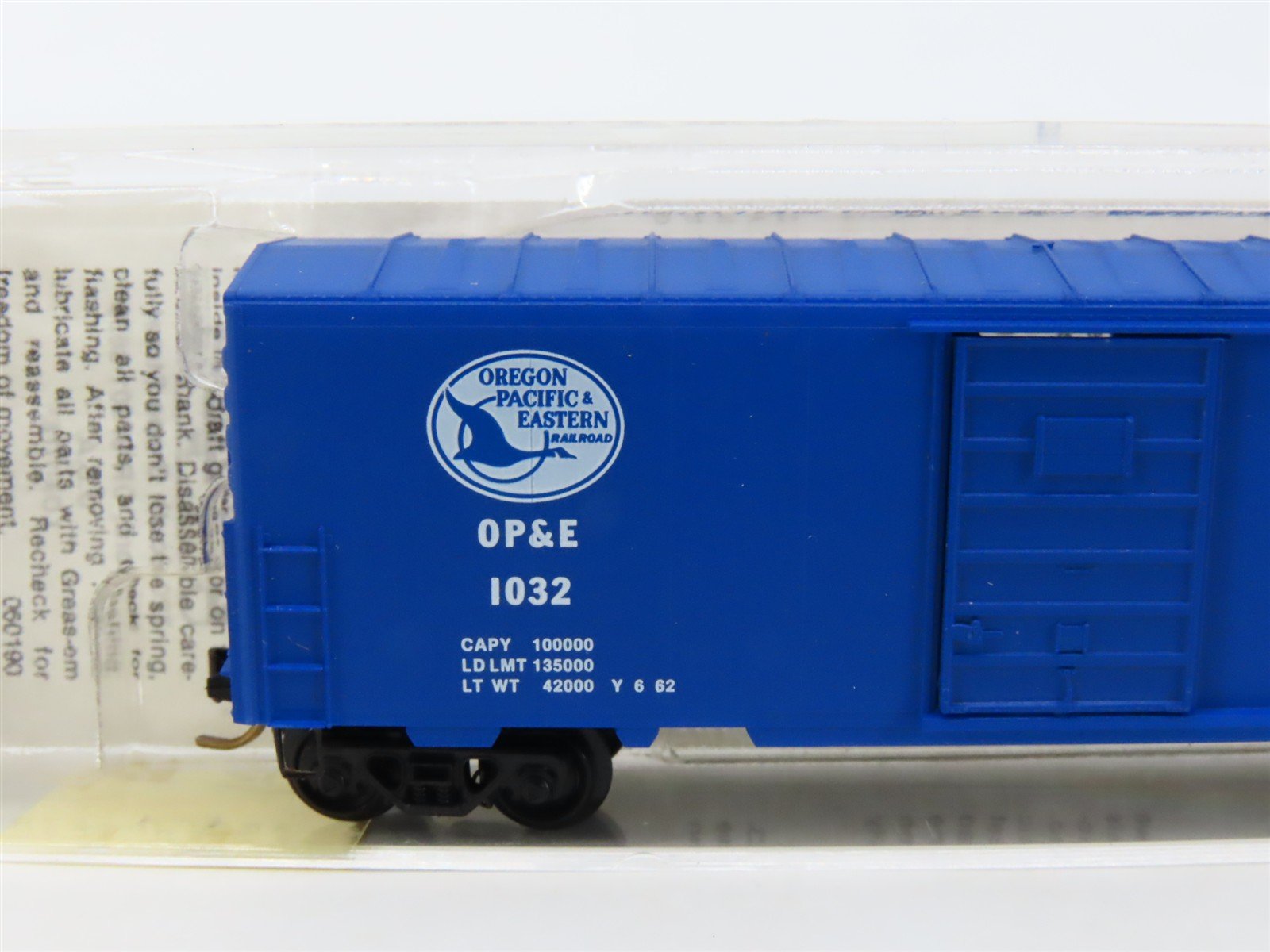 N Scale Micro-Trains MTL 24110 OP&E Oregon Pacific & Eastern 40' Box Car #1032